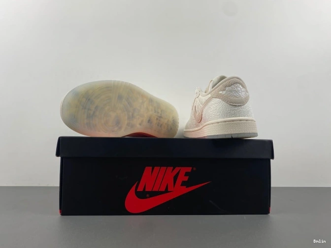 Bmlin Retro FZ0455-200 Chris Low 1 Jordan Paul OG 0814